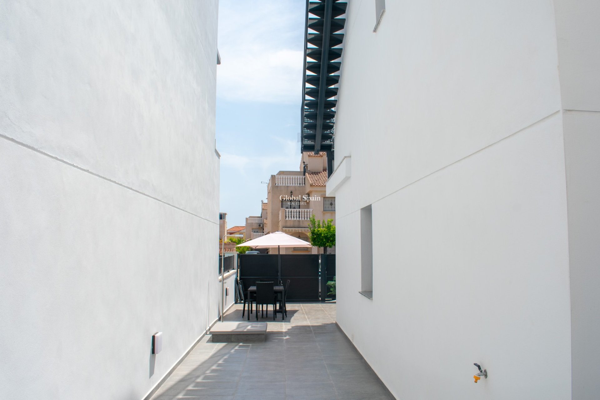 Venta - Villa independiente -
TORREVIEJA - La Siesta - El Salado - Torreta