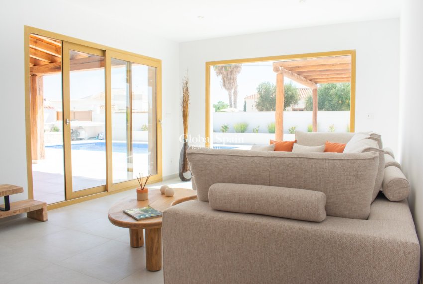 Venta - Villa independiente -
TORREVIEJA - Torreta Florida