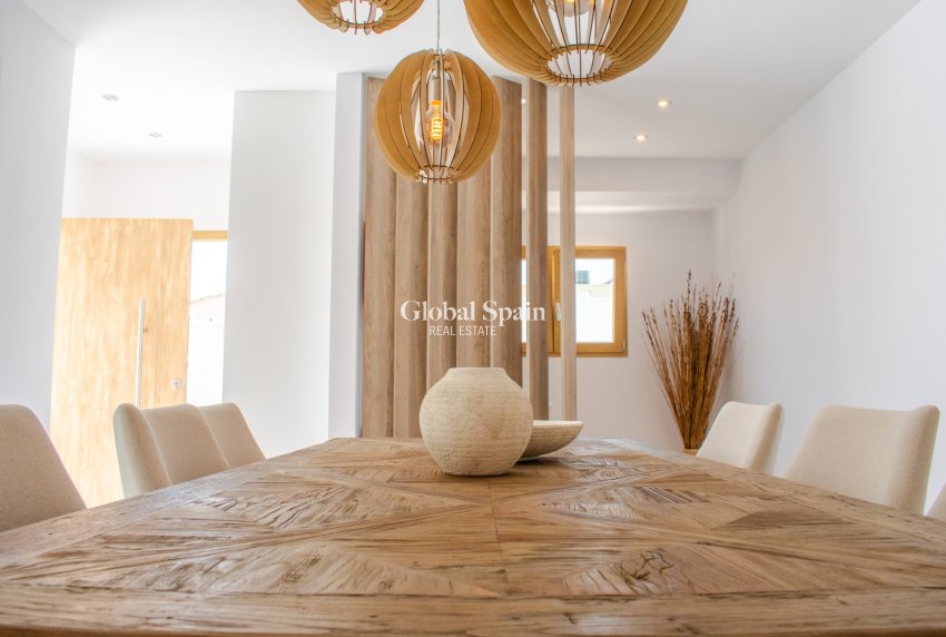 Venta - Villa independiente -
TORREVIEJA - Torreta Florida