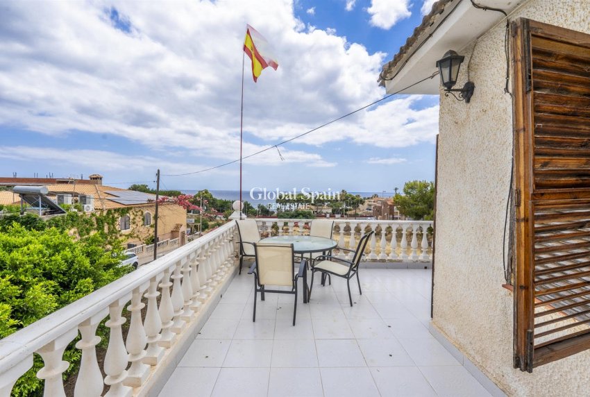 Venta - VILLA -
Isla Plana - Costa Calida
