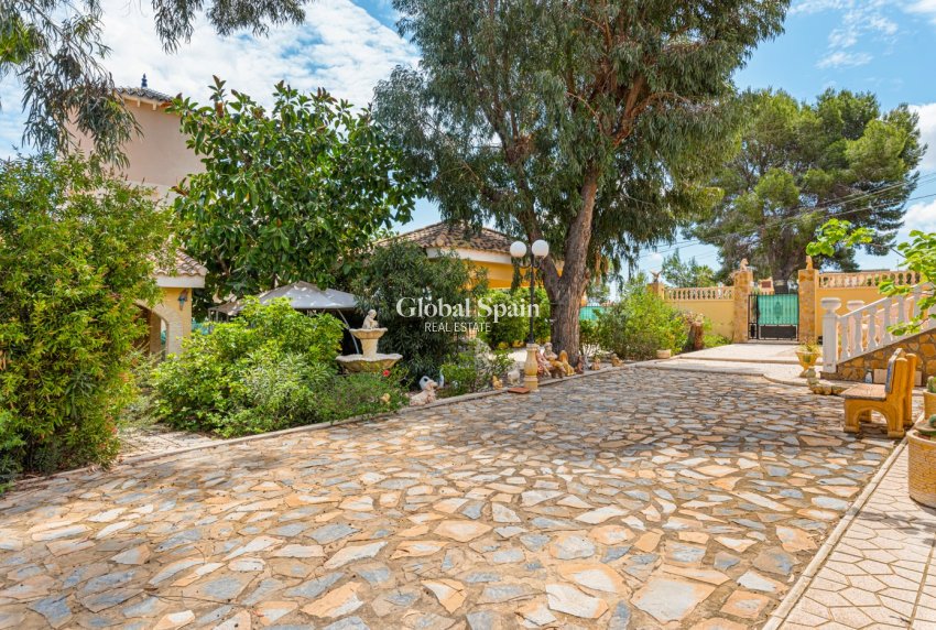 Venta - VILLA -
JACARILLA - Inland