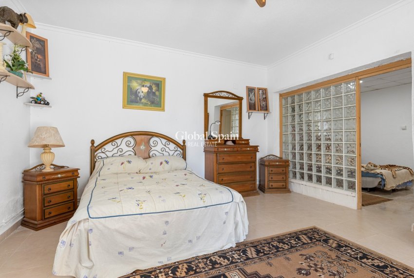 Venta - VILLA -
JACARILLA - Inland