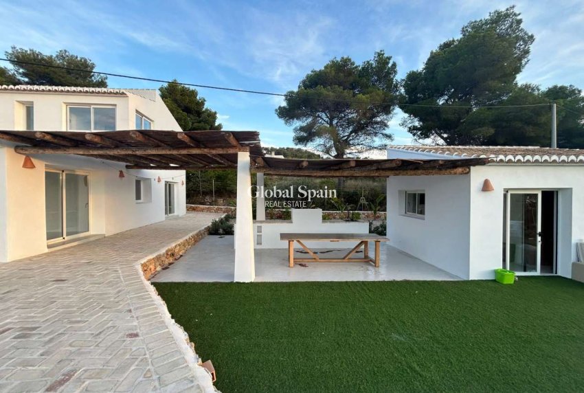 Venta - VILLA -
JÁVEA - Costa Blanca