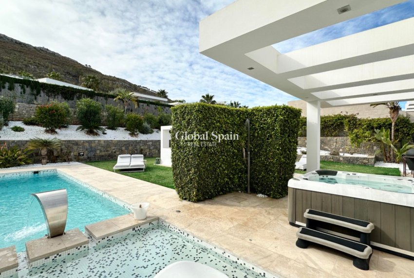 Venta - VILLA -
JÁVEA - Costa Blanca