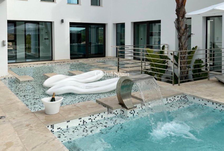 Venta - VILLA -
JÁVEA - Costa Blanca