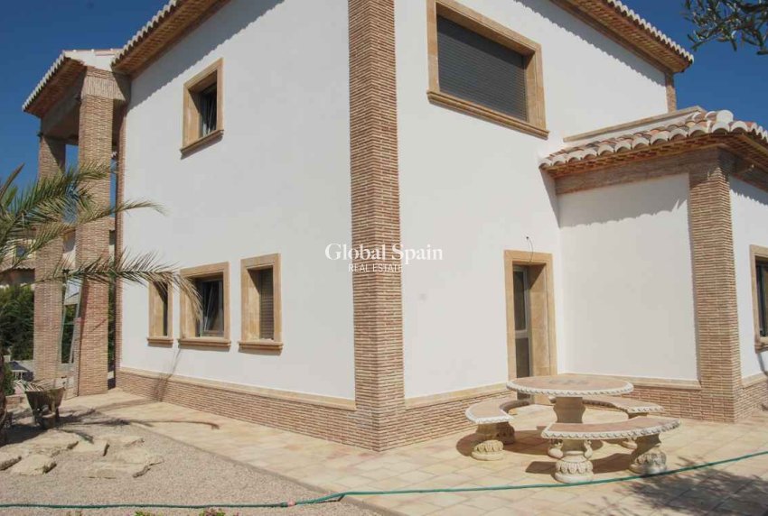 Venta - VILLA -
JÁVEA - Costa Blanca
