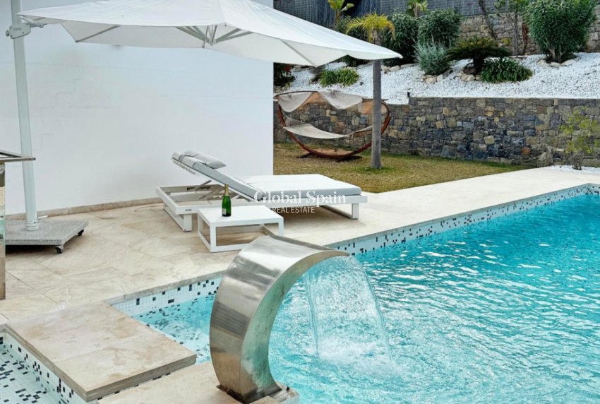 Venta - VILLA -
JÁVEA - Costa Blanca