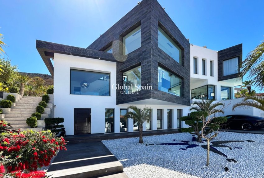 Venta - VILLA -
JÁVEA - Costa Blanca