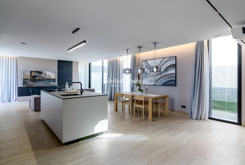 Venta - VILLA -
L'ALBIR - center