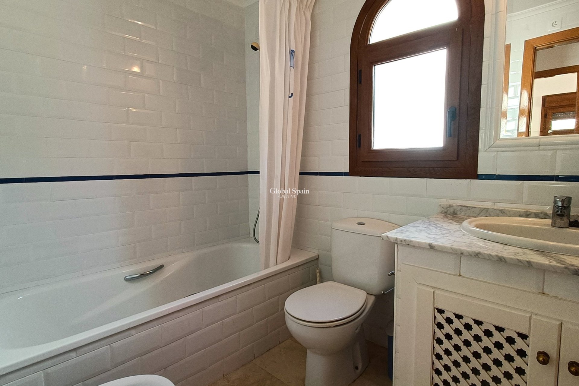 Venta - VILLA -
LA FINCA GOLF - Algorfa