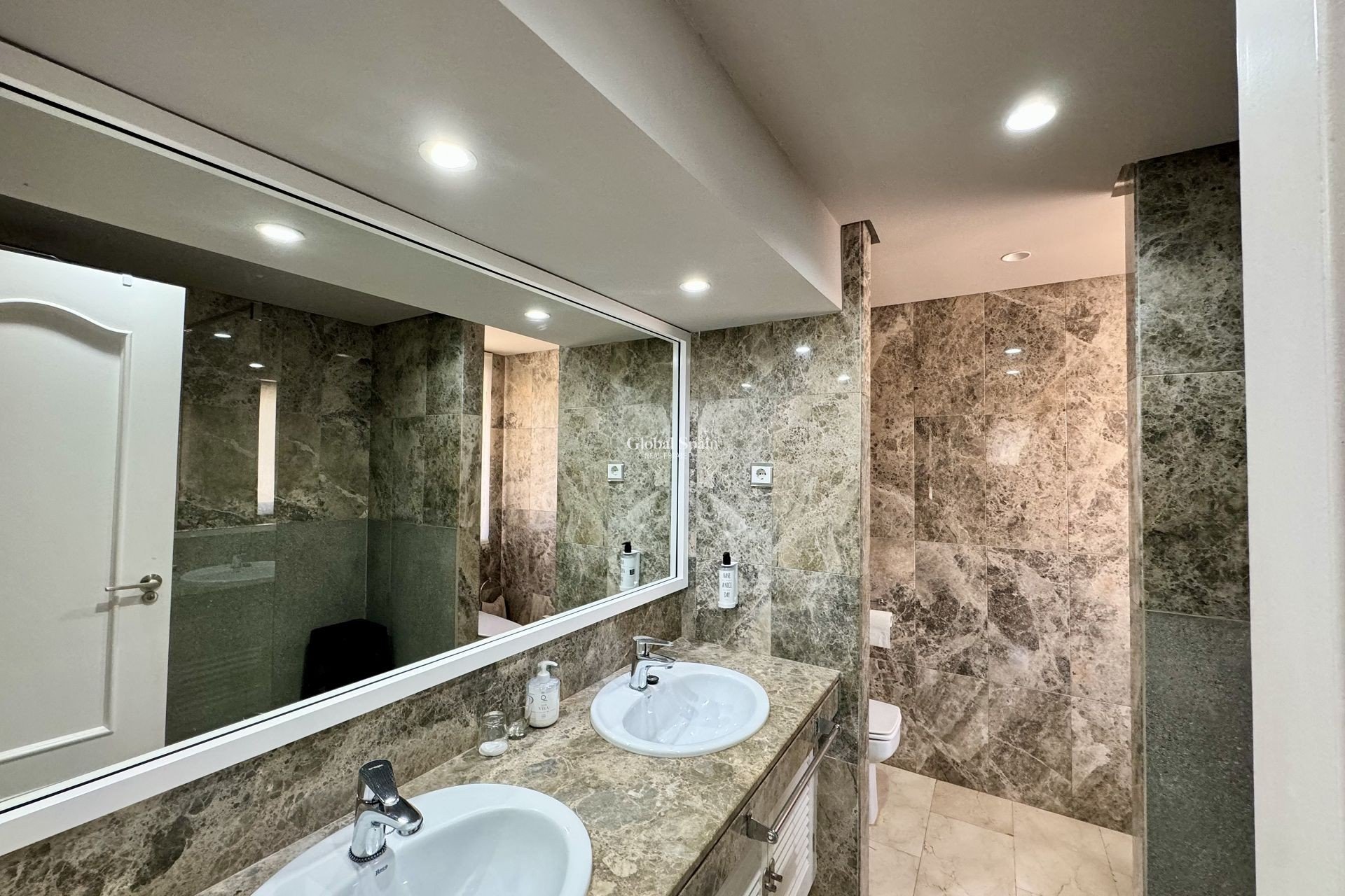 Venta - VILLA -
LA MANGA DEL MAR MENOR - Costa Calida