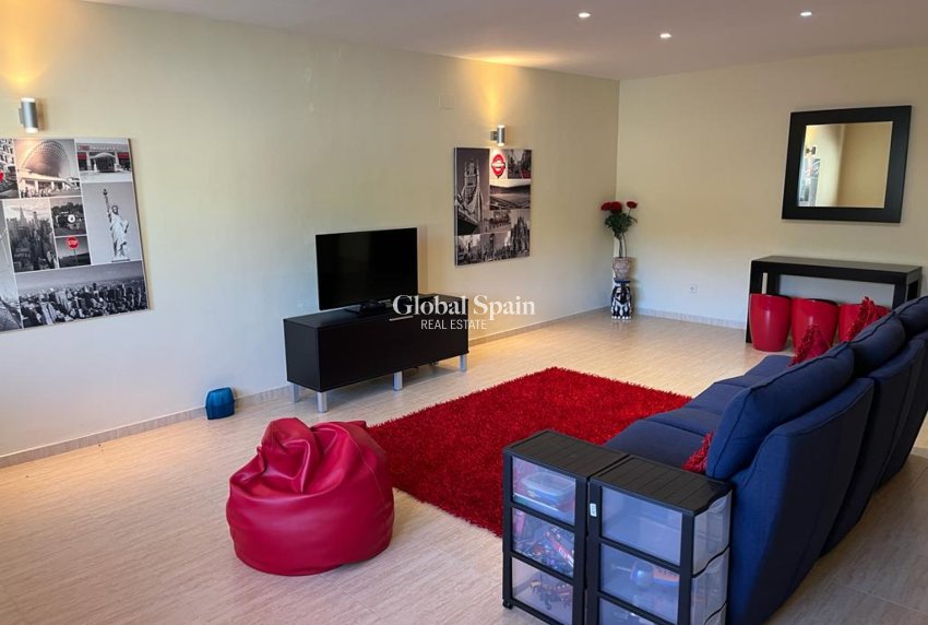 Venta - VILLA -
LA MANGA DEL MAR MENOR - Costa Calida