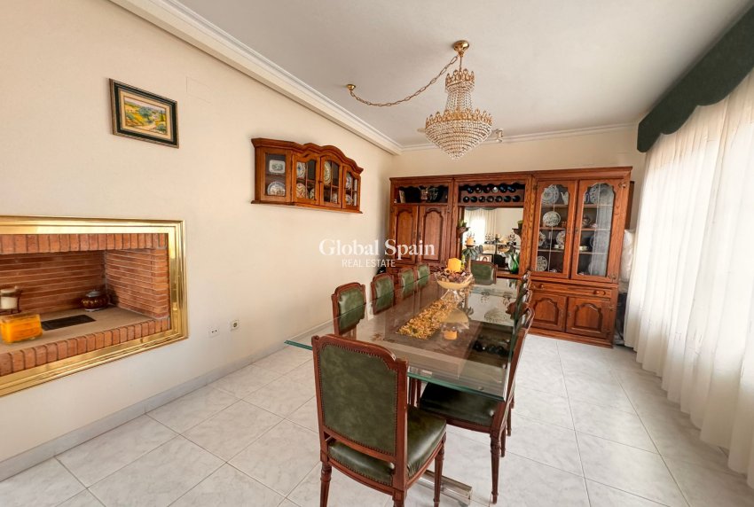 Venta - VILLA -
LA MANGA DEL MAR MENOR - Costa Calida
