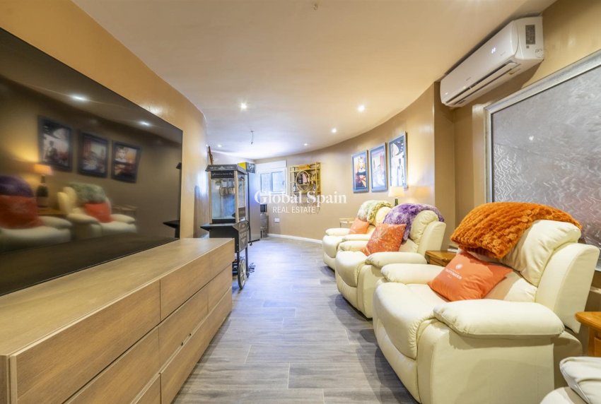 Venta - VILLA -
LA MANGA DEL MAR MENOR - Costa Calida