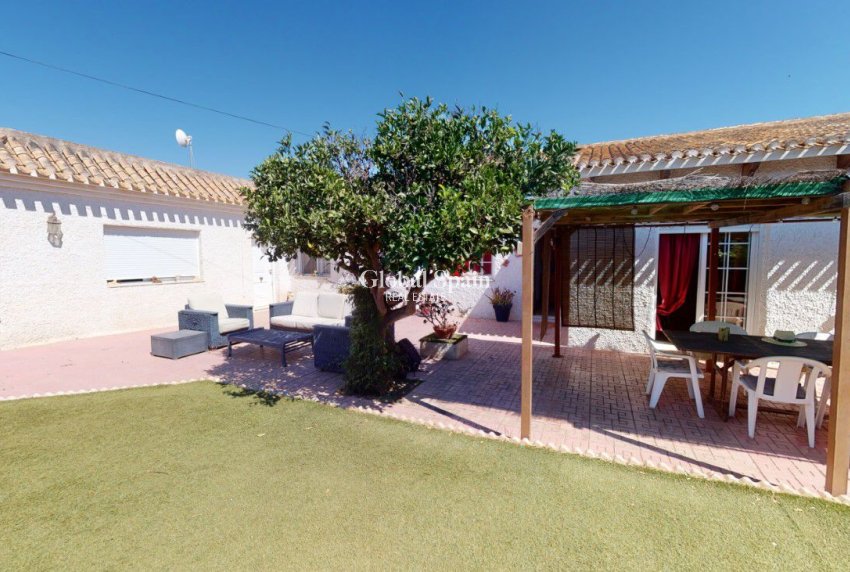 Venta - VILLA -
LA MANGA DEL MAR MENOR - La Manga