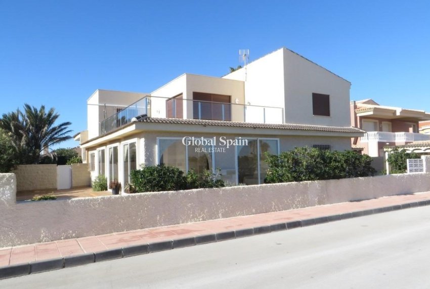 Venta - VILLA -
LA MANGA DEL MAR MENOR - Playa De Las Gaviotas-el Pedrucho