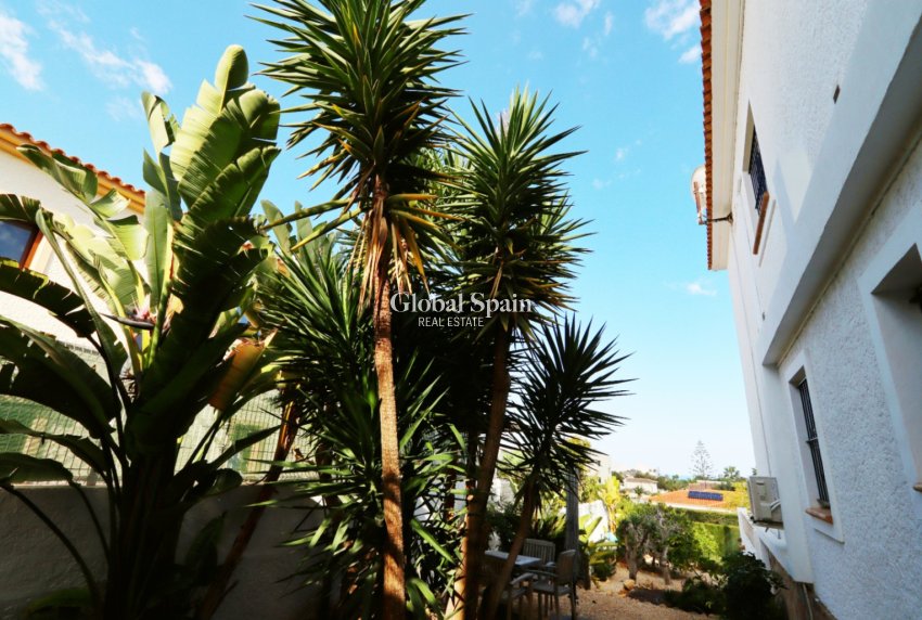 Venta - VILLA -
LA NUCÍA - Costa Blanca