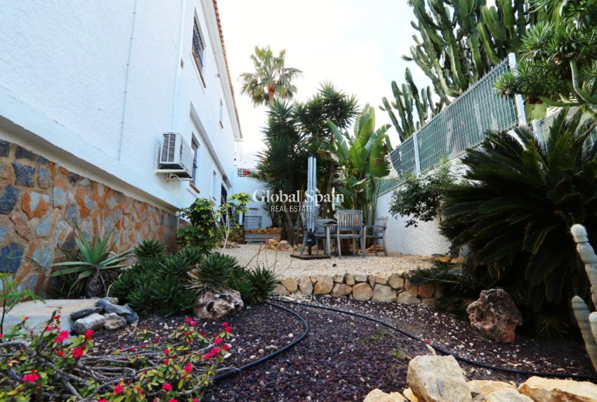 Venta - VILLA -
LA NUCÍA - Costa Blanca