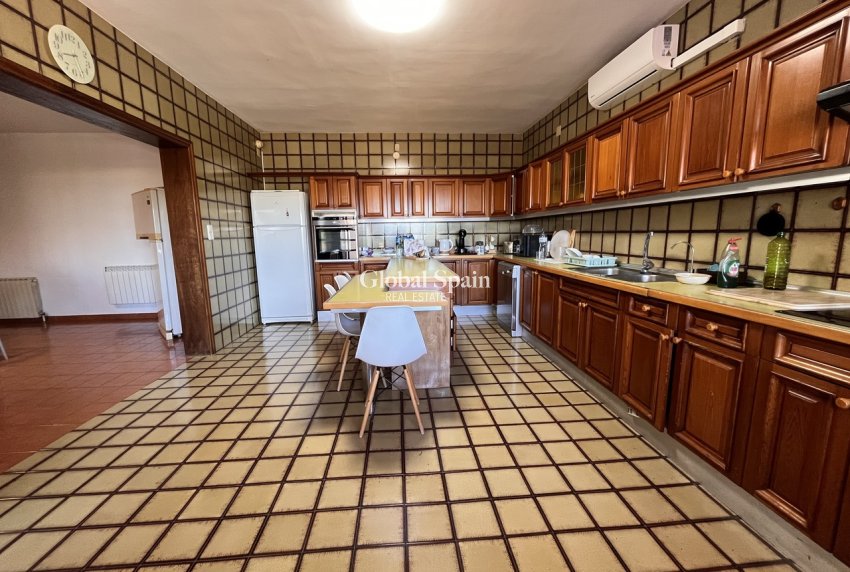 Venta - VILLA -
LA NUCÍA - Costa Blanca