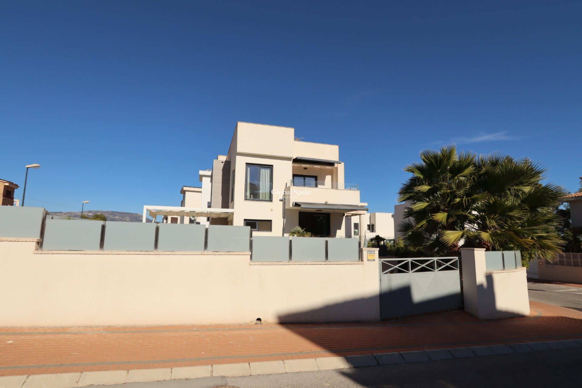Venta - VILLA -
LA NUCÍA - Costa Blanca