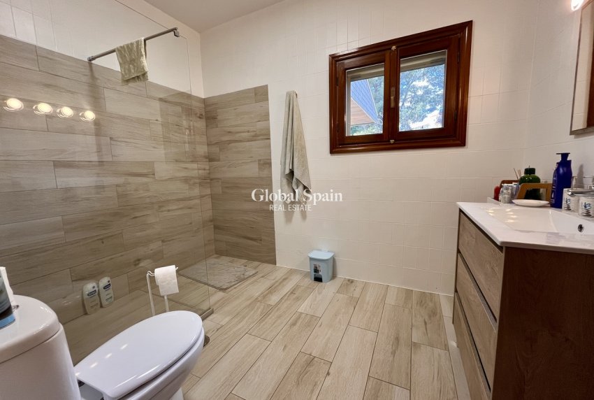 Venta - VILLA -
LA NUCÍA - Costa Blanca