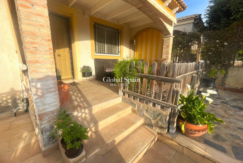 Venta - VILLA -
LA NUCÍA - La nucia