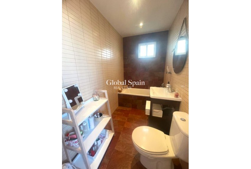 Venta - VILLA -
LA NUCÍA - La nucia