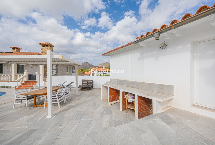 Venta - VILLA -
LA NUCÍA - Panorama