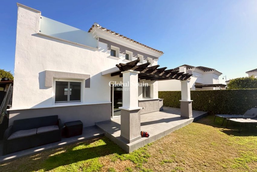 Venta - VILLA -
LA TORRE GOLF RESORT - Inland