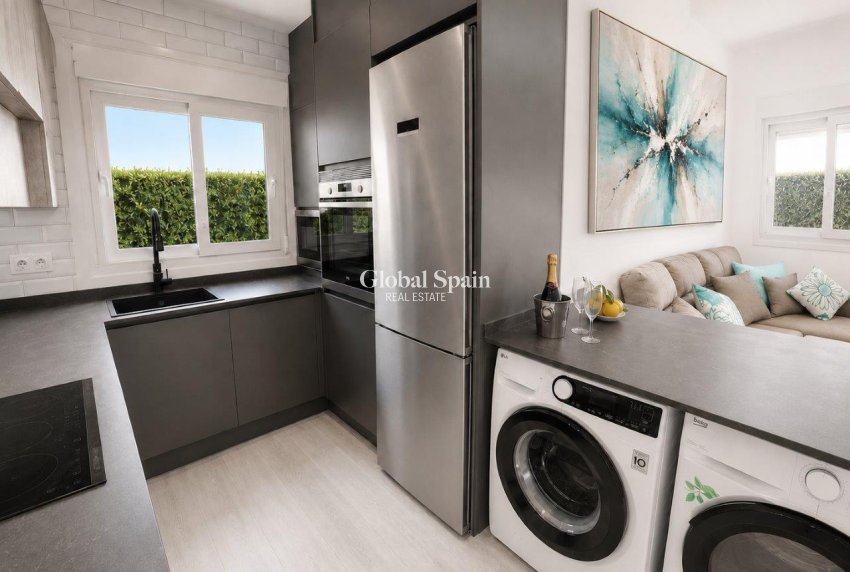 Venta - VILLA -
LA TORRE GOLF RESORT - Inland