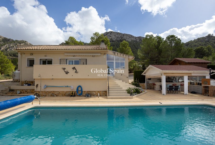 Venta - VILLA -
LA ZARZA - Inland