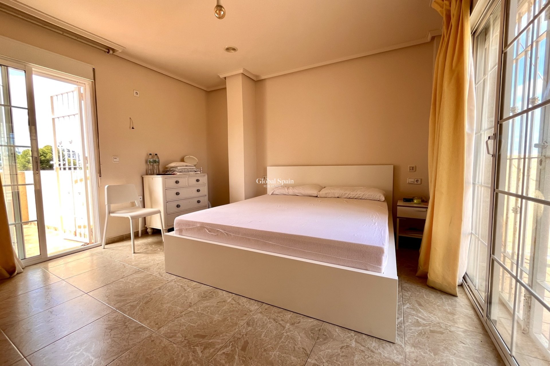 Venta - VILLA -
LA ZENIA - Costa Blanca