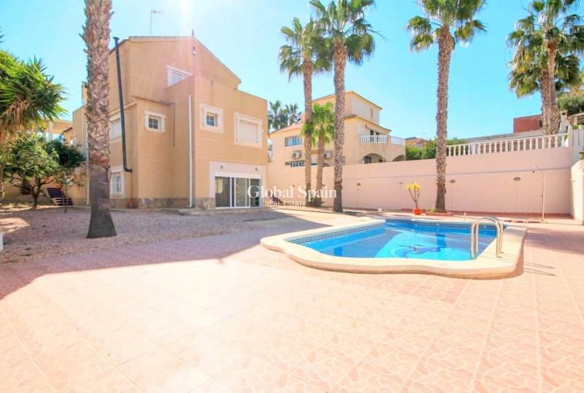 Venta - VILLA -
LA ZENIA - Costa Blanca