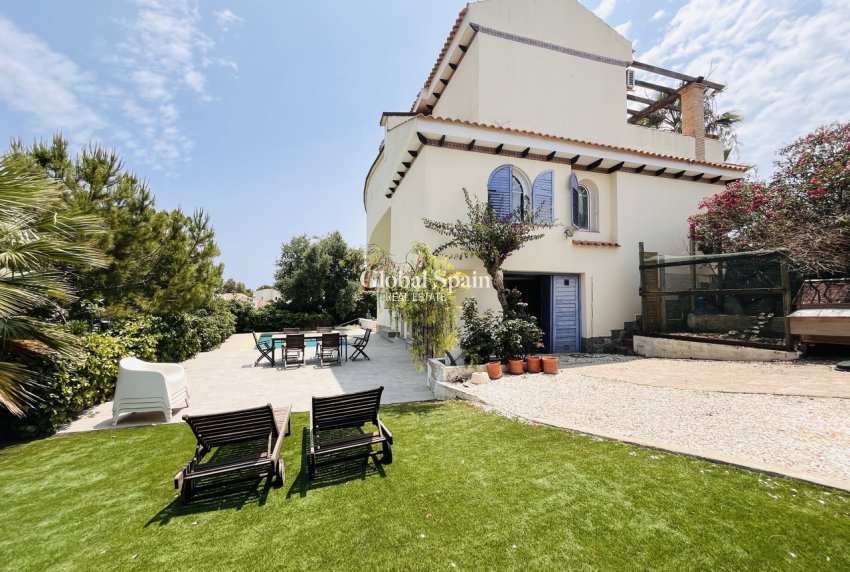 Venta - VILLA -
LA ZENIA - Costa Blanca