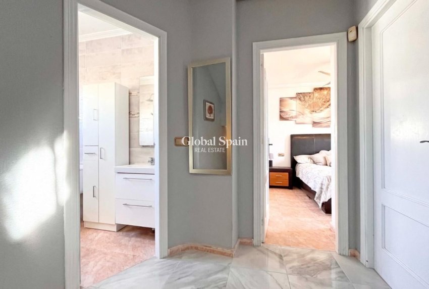 Venta - VILLA -
LA ZENIA - Costa Blanca