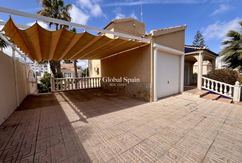 Venta - VILLA -
LA ZENIA - Costa Blanca