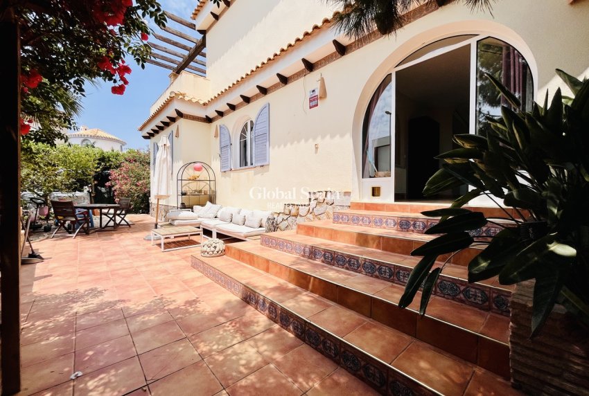 Venta - VILLA -
LA ZENIA - Costa Blanca
