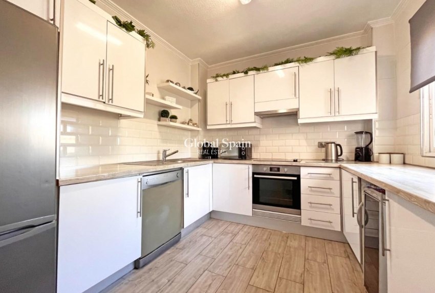 Venta - VILLA -
LA ZENIA - Costa Blanca