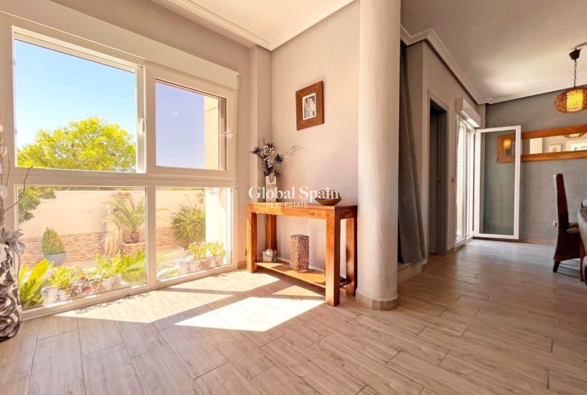 Venta - VILLA -
LA ZENIA - Costa Blanca