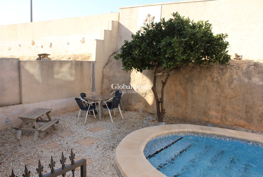 Venta - VILLA -
LA ZENIA - Costa Blanca