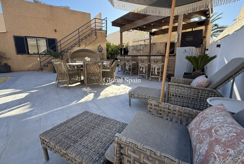 Venta - VILLA -
LA ZENIA - Costa Blanca