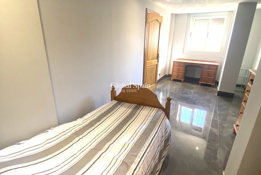 Venta - VILLA -
LA ZENIA - Costa Blanca