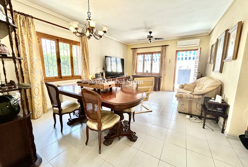 Venta - VILLA -
LA ZENIA - Costa Blanca