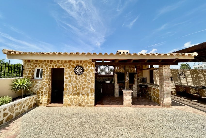 Venta - VILLA -
LA ZENIA - Costa Blanca