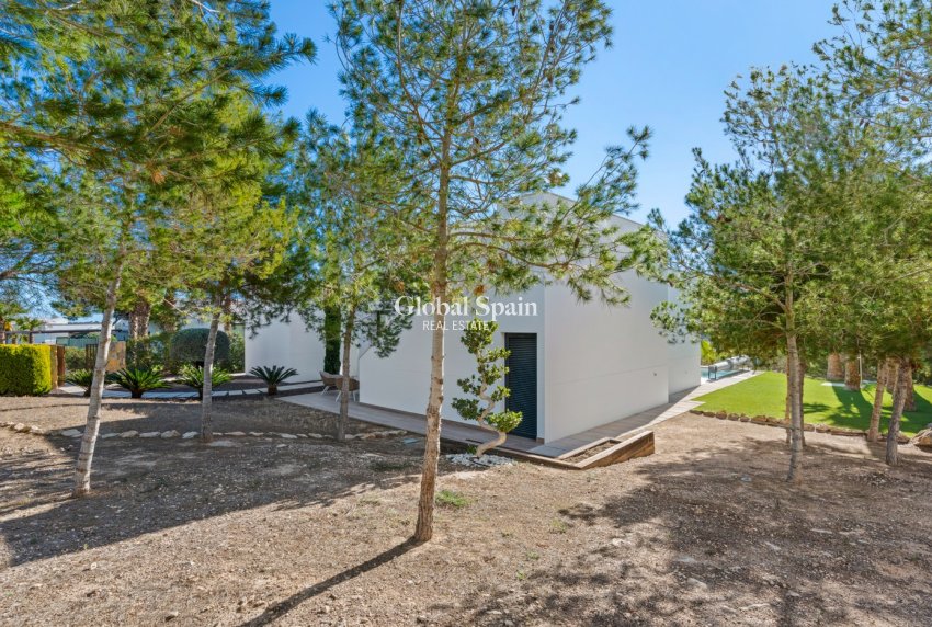 Venta - VILLA -
LAS COLINAS GOLF RESORT - Costa Blanca