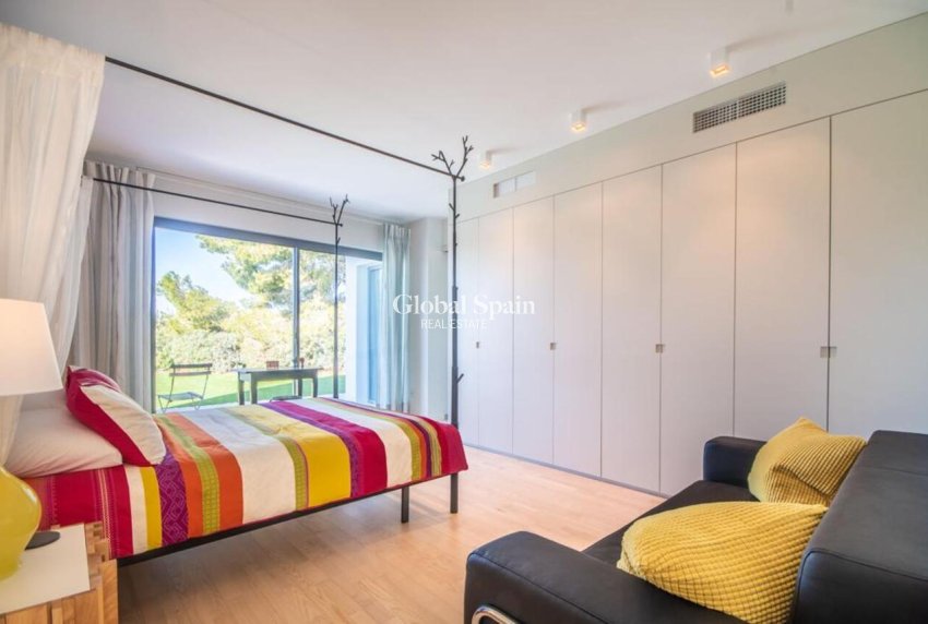 Venta - VILLA -
LAS COLINAS GOLF RESORT - Costa Blanca