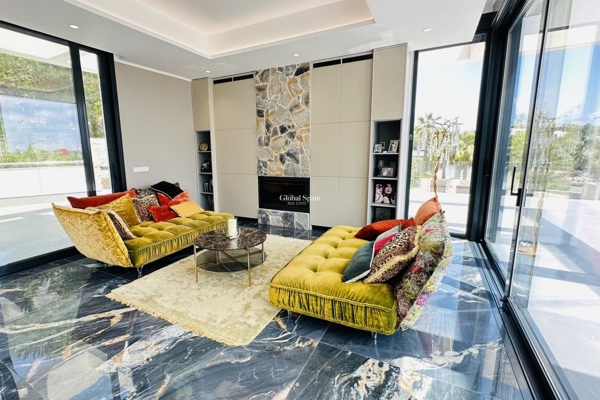 Venta - VILLA -
LAS COLINAS GOLF RESORT - Costa Blanca