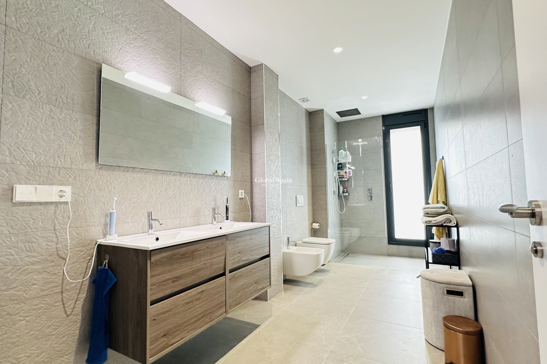 Venta - VILLA -
LAS COLINAS GOLF RESORT - Costa Blanca