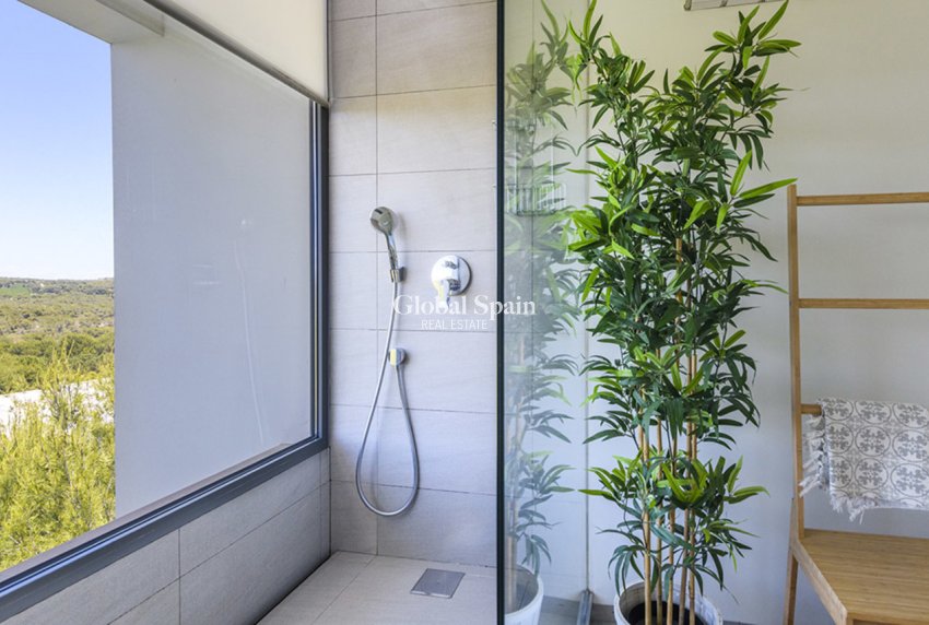 Venta - VILLA -
LAS COLINAS GOLF RESORT - Costa Blanca