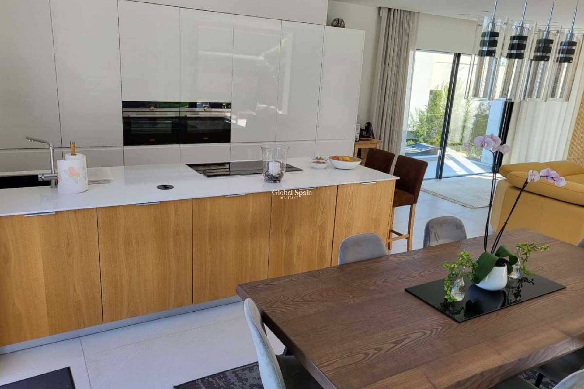 Venta - VILLA -
LAS COLINAS GOLF RESORT - Costa Blanca